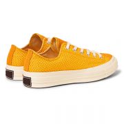 Canvas Low Top Sneakers (5)
