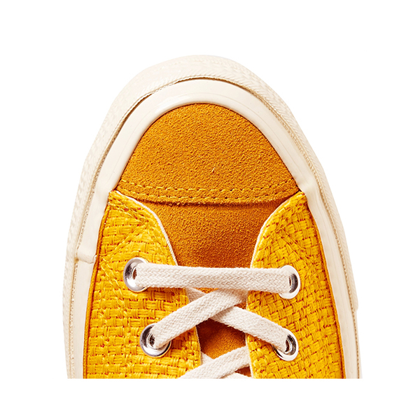 Canvas Low Top Sneakers (6)